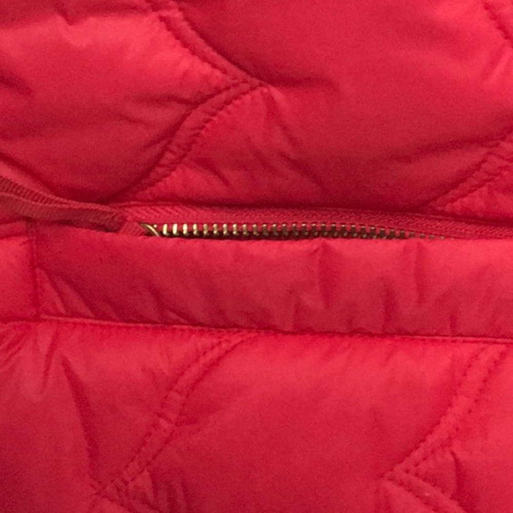 Vest - Picture 2 of 6